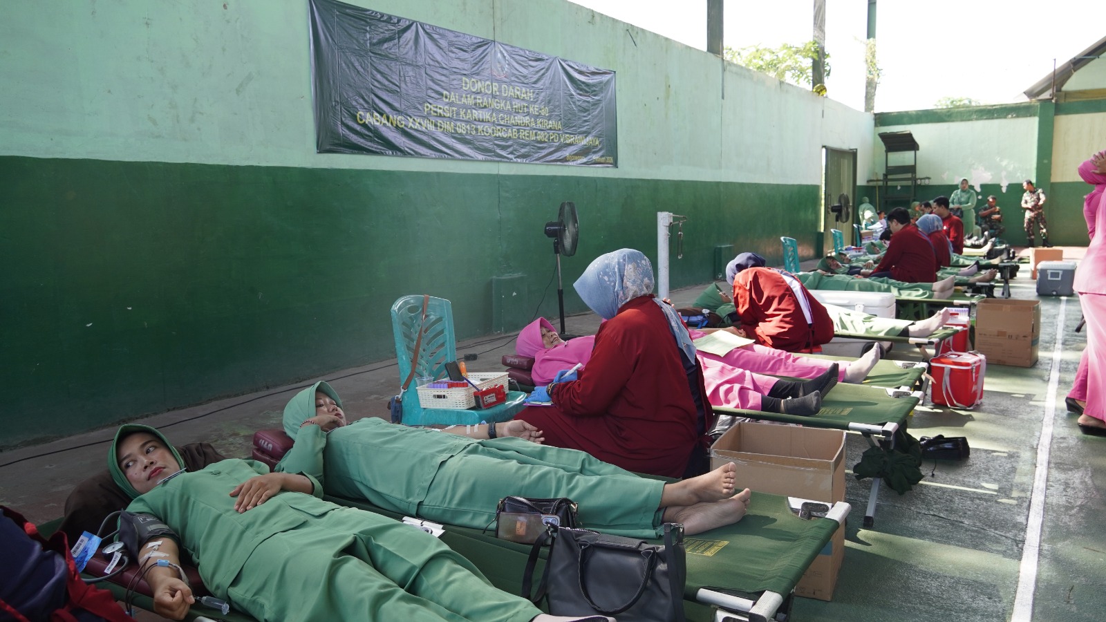 Sambut HUT Persit ke- 80, Kodim Bojonegoro Gelar Bakti Sosial Donor Darah Sambut HUT Persit ke- 80, Kodim Bojonegoro Gelar Bakti Sosial Donor Darah