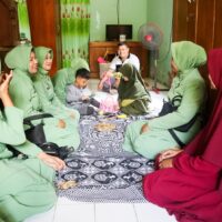 Persit Kodim Bojonegoro Gelar Anjangsana dan Salurkan Bantuan Sembako