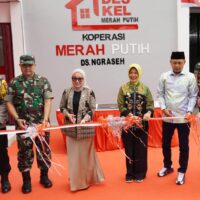 Dandim Bojonegoro dampingi Wamenkop RI Resmikan KDKMP Desa Ngraseh