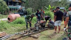 Dan SSK TMMD Wiltas Ke-127 Pimpin Tahap Pengeboran Sumur Bor Bersama Warga di Kampung Tering Lama