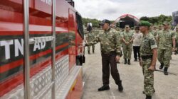 Wapang TNI Dampingi Menhan RI Tinjau Yonif TP 888, Perkuat Pertahanan Negara