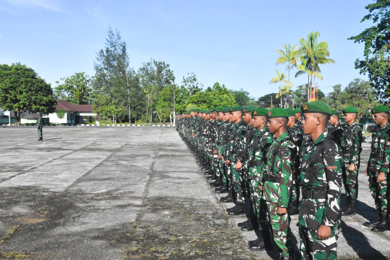 Dandim 1710/Mimika Pimpin Upacara 17-an, Tekankan Kewaspadaan dan Sampaikan Amanat Kasad