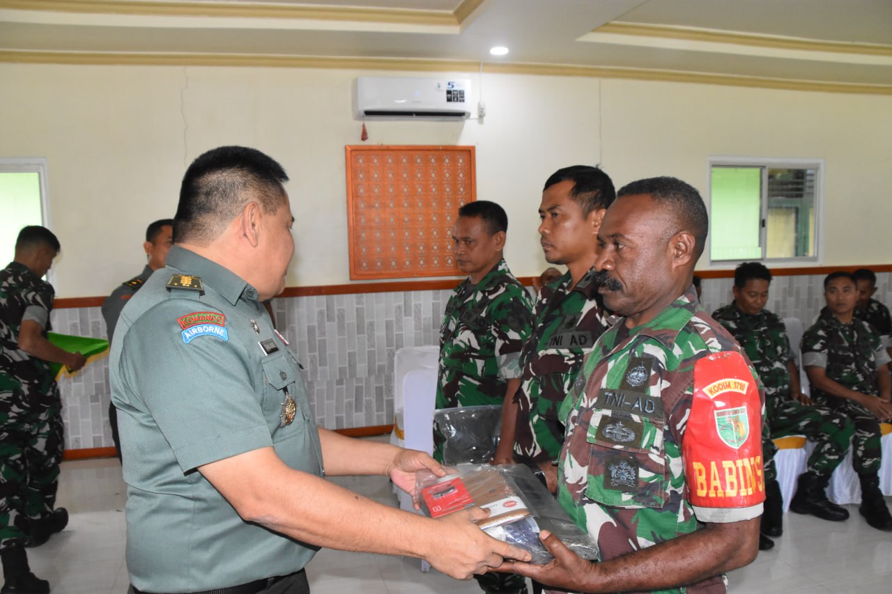 Optimalkan Data Teritorial, Kodim 1710/Mimika Terima Tim Pulsaji Data Satkowil Pusterad Optimalkan Data Teritorial, Kodim 1710/Mimika Terima Tim Pulsaji Data Satkowil Pusterad