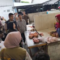 Satgas Pangan Polres Tulungagung Cek Stok dan Harga Bapokting di Pasar Ngunut, Pastikan Stabil Selama Ramadan