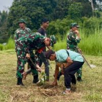 Hijaukan Lingkungan, Satgas TMMD Wiltas Ke-127 Kodim 0912/Kubar Gelar Penanaman Pohon di Lapak Oros