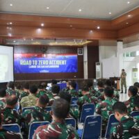 Lanud Sultan Hasanuddin Gelar Ceramah Lambangja Road to Zero Accident