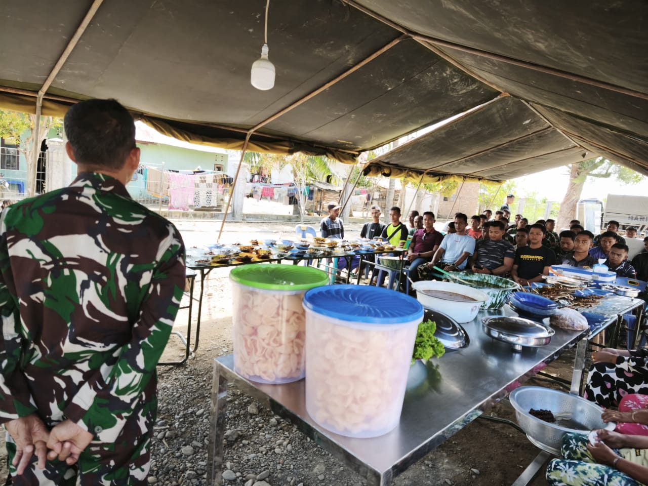 Satgas Kuala TNI–Jhonlin Laksanakan Tradisi Meugang Bersama Warga Aceh Tamiang Satgas Kuala TNI–Jhonlin Laksanakan Tradisi Meugang Bersama Warga Aceh Tamiang