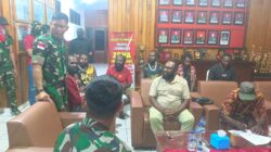 Enam Warga Diserahkan Kepada Perwakilan Keluarga, Kodim 1710/Mimika Tegaskan Proses Sesuai Prosedur Hukum