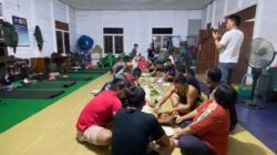 Tradisi dan Kebersamaan Satukan Satgas TMMD dengan Warga Tering Lama