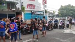 Aksi Sosial Ramadan, LRN Cabang Rengel Berbagi Takjil kepada Pengguna Jalan