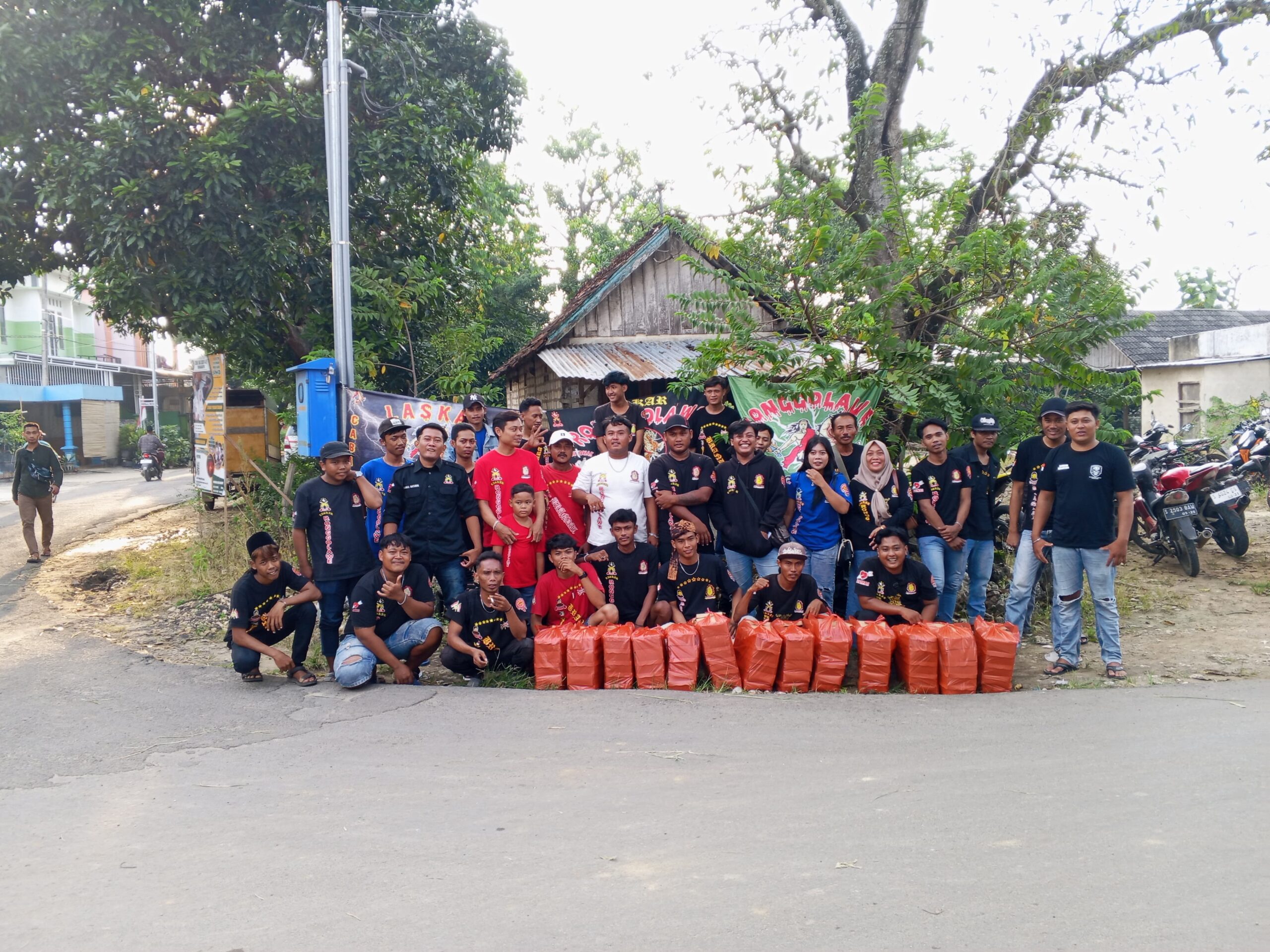 LRN Bancar Hadir untuk Masyarakat Lewat Aksi Berbagi Takjil