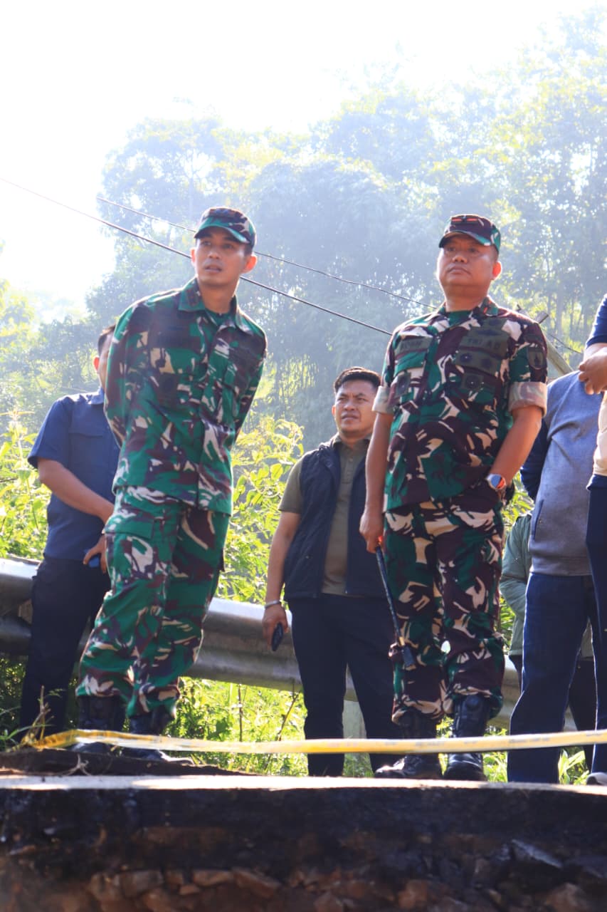 Respons Cepat, Danrem 083/BDJ Brigjen TNI Kohir Tinjau Lokasi Musibah Tanah longsor