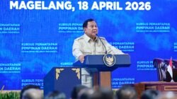 Panglima TNI Dampingi Presiden RI Berikan Pengarahan kepada Ketua DPRD Seluruh Indonesia