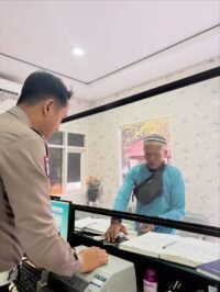 Warga Tuban Puji Polantas Menyapa, Urus SIM Kini Lebih Simpel