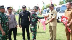 Penyerahan Armada Truk Koperasi Merah Putih, Dukung Perekonomian Desa di Probolinggo