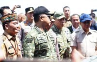 Panglima TNI Dampingi Menhan RI Tinjau Penertiban Lahan Tambang  di Kalteng