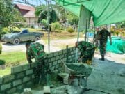 REHAB MUSHOLA, SATGAS TMMD KE-128 KODIM 0908/BONTANG PERKUAT FASILITAS IBADAH WARGA