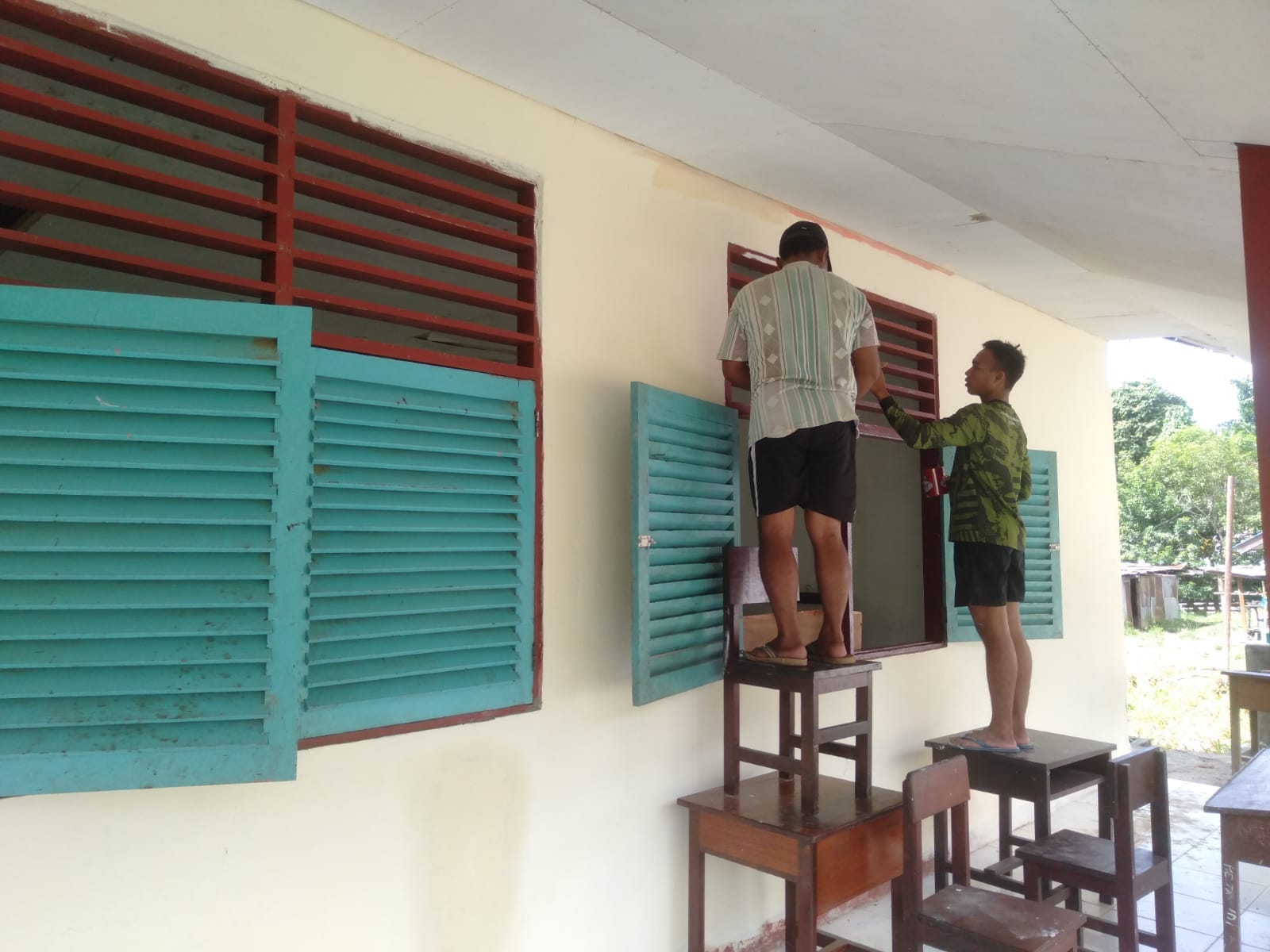 TNI Percepat Renovasi Sekolah melalui TMMD Ke-128, Progres SD Inpres 62 Asai Masuki Tahap Finishing
