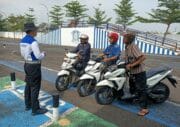 Warga Tuban Tak Sangka, Program Polantas Tuban Menyapa Jadi Tempat Urus SIM STNK BPKB Warga Tuban Tak Sangka, Program Polantas Tuban Menyapa Jadi Tempat Urus SIM STNK BPKB
