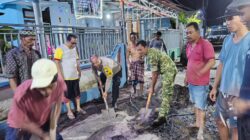 Pererat Kebersamaan, Satgas Kerjabakti Bersama Masyarakat Desa Brabe