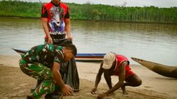 Aksi Bersih Pantai Keakwa oleh Satgas TMMD Kodim 1710/Mimika