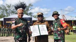 Pangdam XVII/Cenderawasih Resmi Tutup TMMD Ke-128 Kodim 1710/Mimika di Kampung Keakwa Pangdam XVII/Cenderawasih Resmi Tutup TMMD Ke-128 Kodim 1710/Mimika di Kampung Keakwa