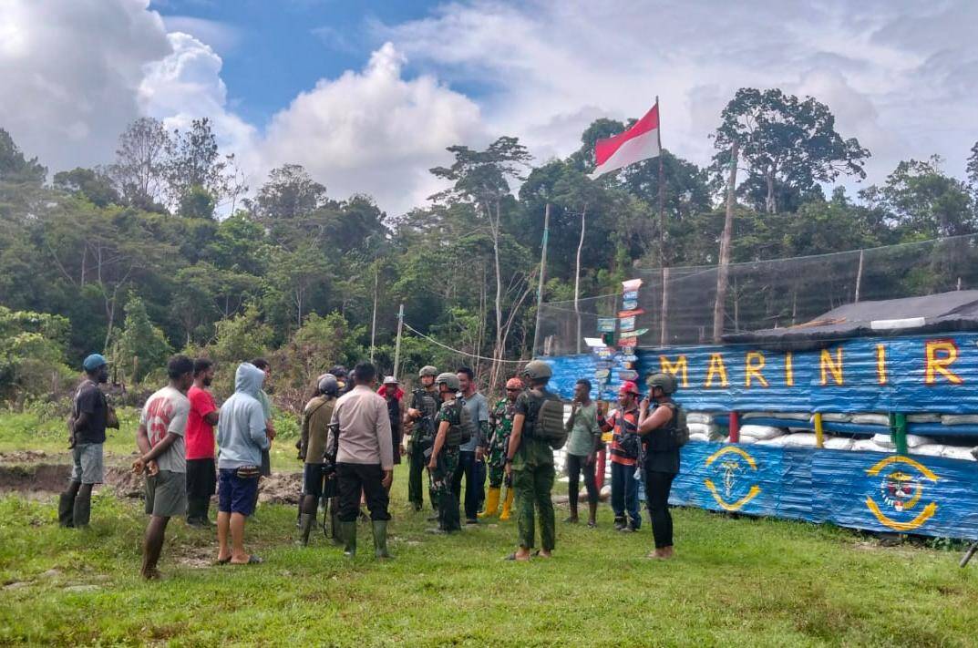 Melalui Komunikasi Sosial, Satgas Yonif 2 Marinir Hadir Menguatkan Masyarakat Kapiraya Papua Melalui Komunikasi Sosial, Satgas Yonif 2 Marinir Hadir Menguatkan Masyarakat Kapiraya Papua
