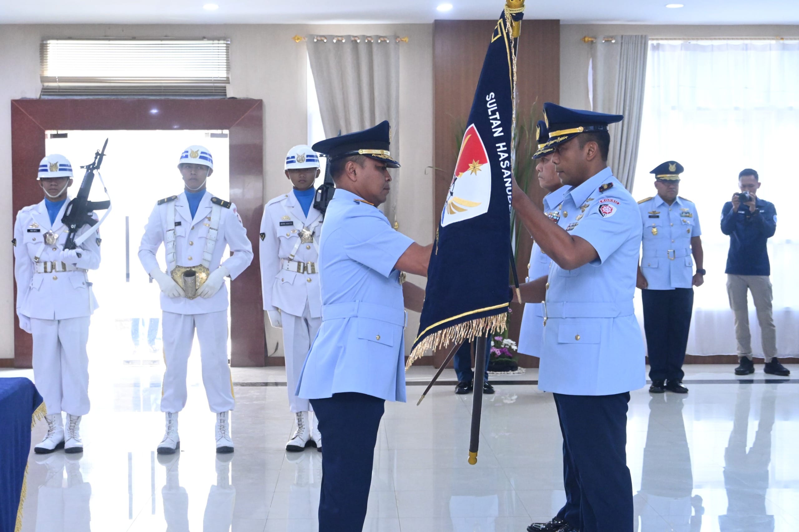 Kolonel Pnb Vincentius Endy Hadi Putra Resmi Jabat Danlanud Sultan Hasanuddin Kolonel Pnb Vincentius Endy Hadi Putra Resmi Jabat Danlanud Sultan Hasanuddin