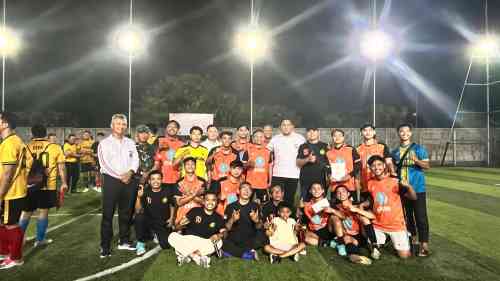Satreskrim FC dan Senkom FC Bersinar di Partai Puncak Turnamen Mini Soccer Satreskrim FC dan Senkom FC Bersinar di Partai Puncak Turnamen Mini Soccer