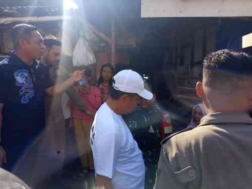 Pedagang Pakaian Mengeluh Omzet Merosot, Dedi Mulyadi Siapkan Penataan Total Pasar Cikarang