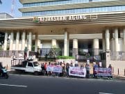 Bawa Spanduk dan Poster, Massa PerTasiB Desak Pengusutan Dugaan Dana Asing ke CELIOS