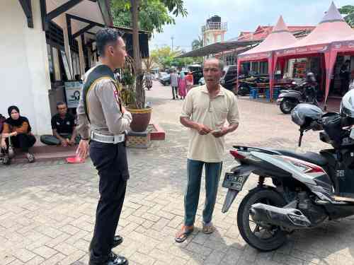 Tak Ada Penindakan, Polantas Tuban Justru Jadi Tempat Warga Konsultasi SIM, STNK, BPKB