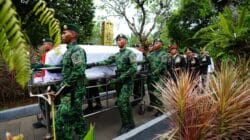 Panglima TNI Hadiri Upacara Pemakaman Jenderal TNI (Purn) Ryamizard Ryacudu Panglima TNI Hadiri Upacara Pemakaman Jenderal TNI (Purn) Ryamizard Ryacudu