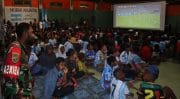 Kodim 1714/Puncak Jaya Gelar Nobar Piala Dunia 2026, Pererat Keakraban Bersama Masyarakat