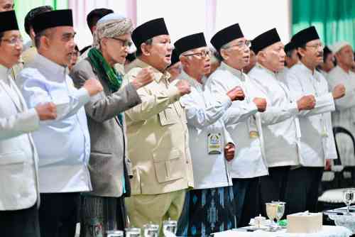 Panglima TNI Dampingi Presiden Prabowo Tutup Munas Alim Ulama dan Konbes NU 2026 di Bangkalan Panglima TNI Dampingi Presiden Prabowo Tutup Munas Alim Ulama dan Konbes NU 2026 di Bangkalan