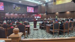MK Dalami Penempatan Anggaran MBG dalam Pos Pendidikan APBN 2026