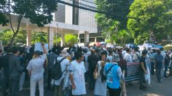 Ratusan Pengungsi Afganistan Longmarch ke Kemenimigrasi Usai Aksi di UNHCR