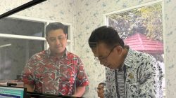 Pelayanan Humanis Polantas Tuban Curi Perhatian, Konsultasi SIM, STNK, dan BPKB Diserbu Warga Pelayanan Humanis Polantas Tuban Curi Perhatian, Konsultasi SIM, STNK, dan BPKB Diserbu Warga