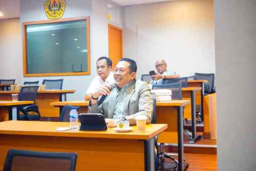 Beri Kuliah Program Doktor Ilmu Hukum, Bamsoet Tegaskan Korporasi Bisa Dipidana, Reformasi KUHP Perkuat Akuntabilitas Dunia Usaha Beri Kuliah Program Doktor Ilmu Hukum, Bamsoet Tegaskan Korporasi Bisa Dipidana, Reformasi KUHP Perkuat Akuntabilitas Dunia Usaha