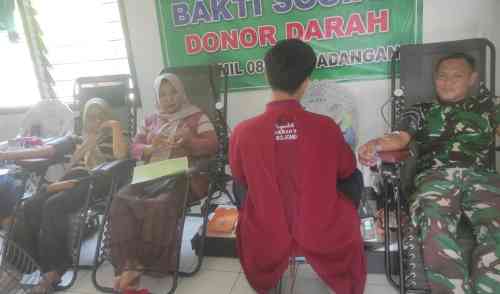 Antisipasi Krisis Stok, Dua Koramil Jajaran Kodim Bojonegoro Gelar Bakti Sosial Donor Darah Antisipasi Krisis Stok, Dua Koramil Jajaran Kodim Bojonegoro Gelar Bakti Sosial Donor Darah