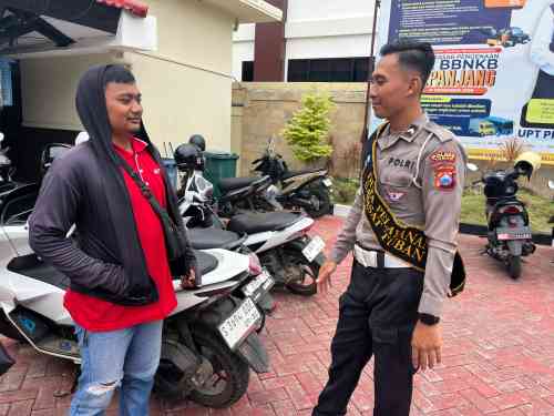 Layanan Polantas Tuban Diserbu Warga, Pertanyaan SIM, STNK, BPKB Terjawab Langsung