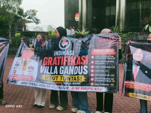 Gerakan Pemuda Mahasiswa Sumsel Minta KPK Telusuri Dugaan Gratifikasi Villa Gandus Gerakan Pemuda Mahasiswa Sumsel Minta KPK Telusuri Dugaan Gratifikasi Villa Gandus