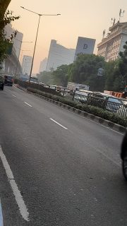 Dini Hari Mencekam di Kapten Tendean, Truk Pengangkut Bore Pile Tabrak Jembatan Pejalan Kaki