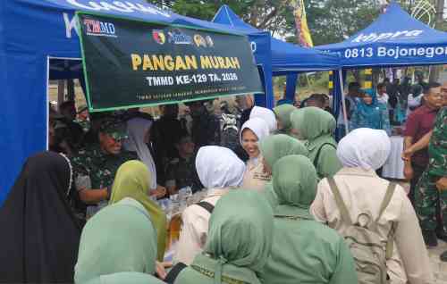 Bazar Pangan Murah Persit Kodim Bojonegoro Meriahkan Pembukaan TMMD 129 di Kesongo Kedungadem Bazar Pangan Murah Persit Kodim Bojonegoro Meriahkan Pembukaan TMMD 129 di Kesongo Kedungadem