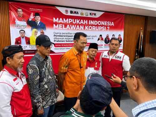 Samsudin, Wakil Presiden LSM LIRA: Pemberantasan Korupsi Harus Menyasar Siapa Pun Tanpa Pandang Bulu Samsudin, Wakil Presiden LSM LIRA: Pemberantasan Korupsi Harus Menyasar Siapa Pun Tanpa Pandang Bulu
