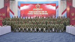 Panglima TNI Pimpin Pengesahan Doktrin "Perisai Trisula Nusantara", Tegaskan Adaptasi TNI Hadapi Perang Modern Panglima TNI Pimpin Pengesahan Doktrin "Perisai Trisula Nusantara", Tegaskan Adaptasi TNI Hadapi Perang Modern