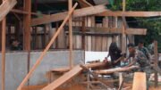 Satgas TMMD Ke-129 Kodim 1807/Sorong Selatan Percepat Pembangunan Rumah Kedua Type 36, Wujud Nyata Pengabdian TNI untuk Rakyat
