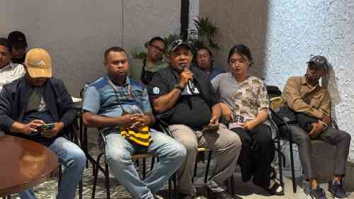 Polda PBD Perkuat Sinergi, Jalin Kemitraan dan Silahturahmi Bersama Insan Pers di Sorong Polda PBD Perkuat Sinergi, Jalin Kemitraan dan Silahturahmi Bersama Insan Pers di Sorong