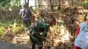 Demi Keselamatan Warga, Koramil Wonomerto Bersama Masyarakat Bersihkan Akses Jalan Desa