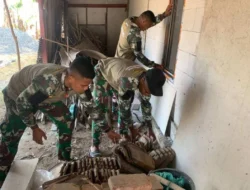 Ukir Senyum Ibu Wagini: Anggota Satgas Kebut Pembersihan dan Finishing Sebelum TMMD 129 Bojonegoro Usai